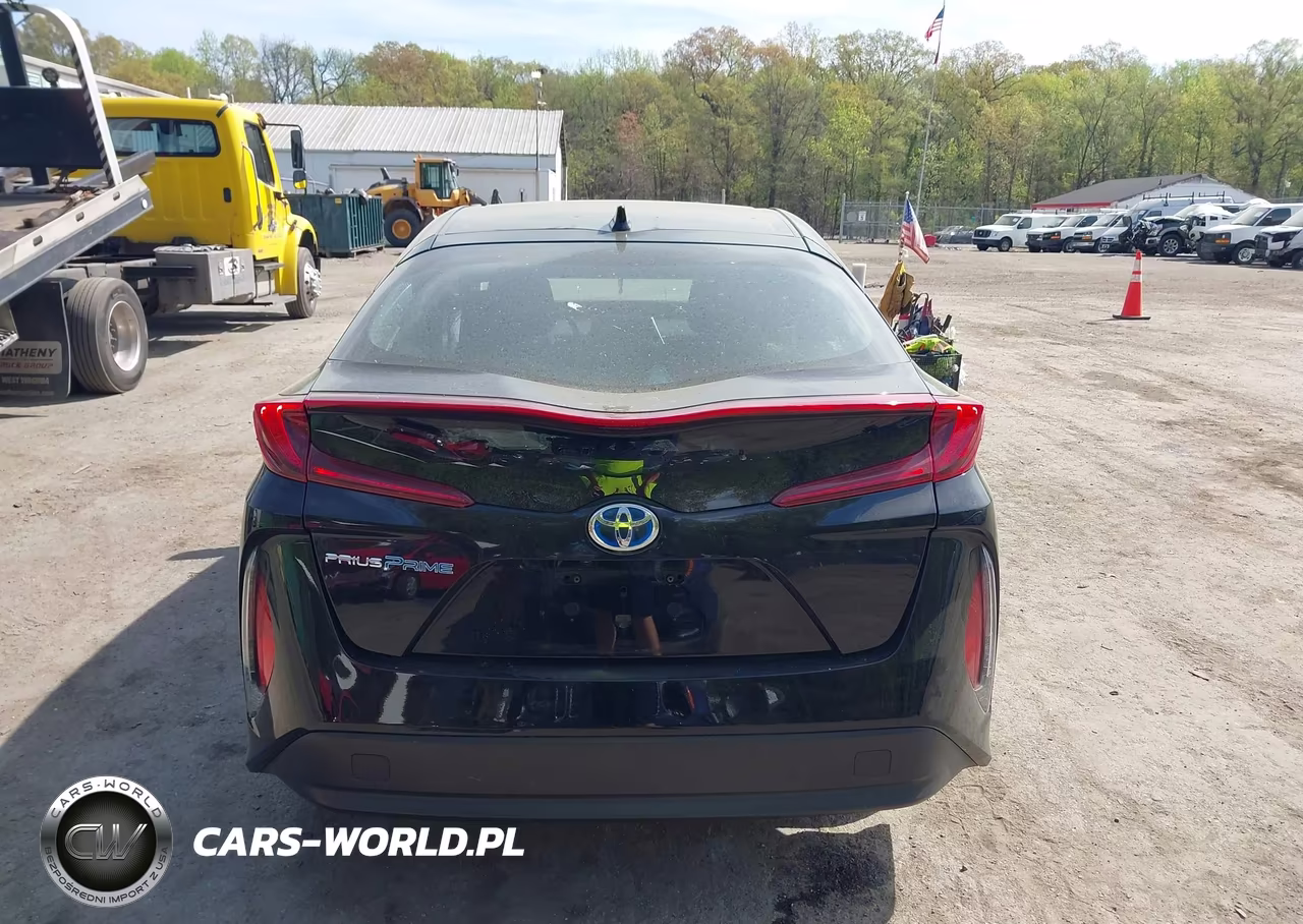 2022 Toyota Prius Prime Le VIN:JTDKAMFP3N3221177 - 17