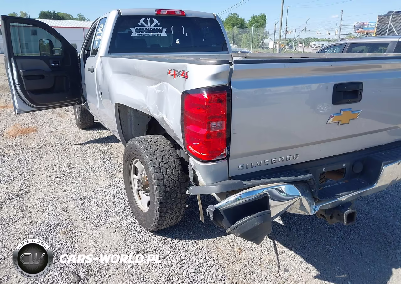 2017 Chevrolet Silverado 2500Hd Wt VIN:1GC2KUEGXHZ327920 - 17