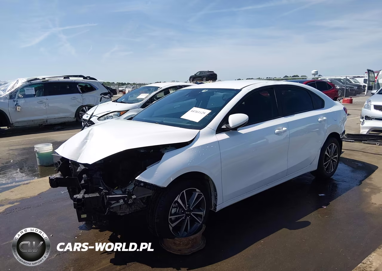2024 Kia Forte Lxs VIN:3KPF24AD8RE776104 - 2