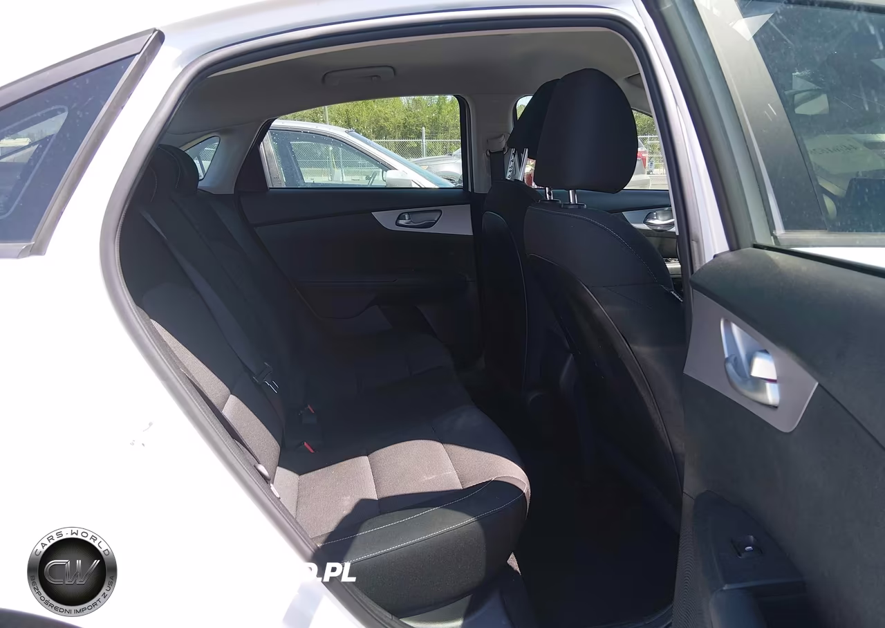 2024 Kia Forte Lxs VIN:3KPF24AD8RE776104 - 8