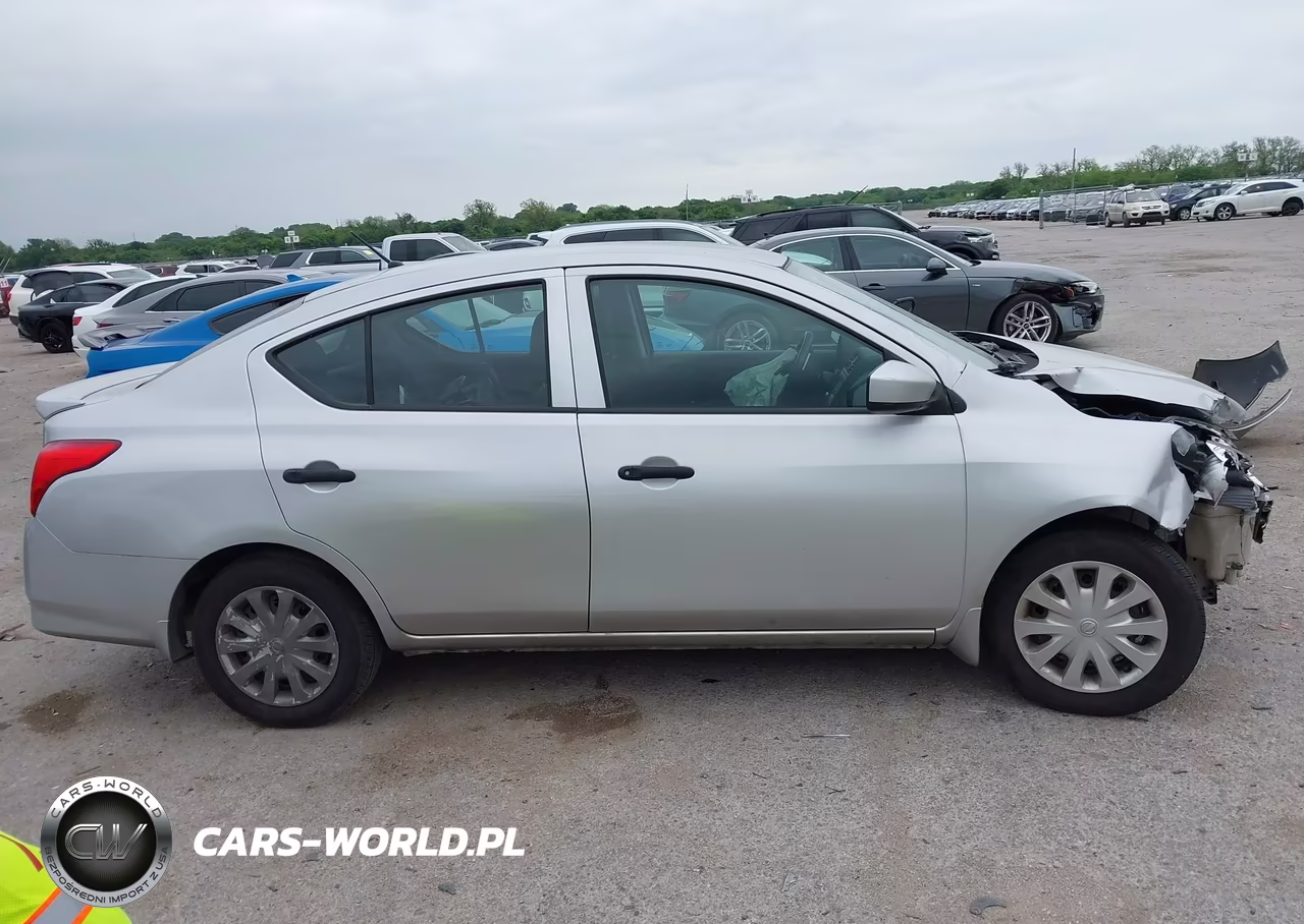2018 Nissan Versa 1.6 S+ VIN:3N1CN7AP6JL888036 - 13