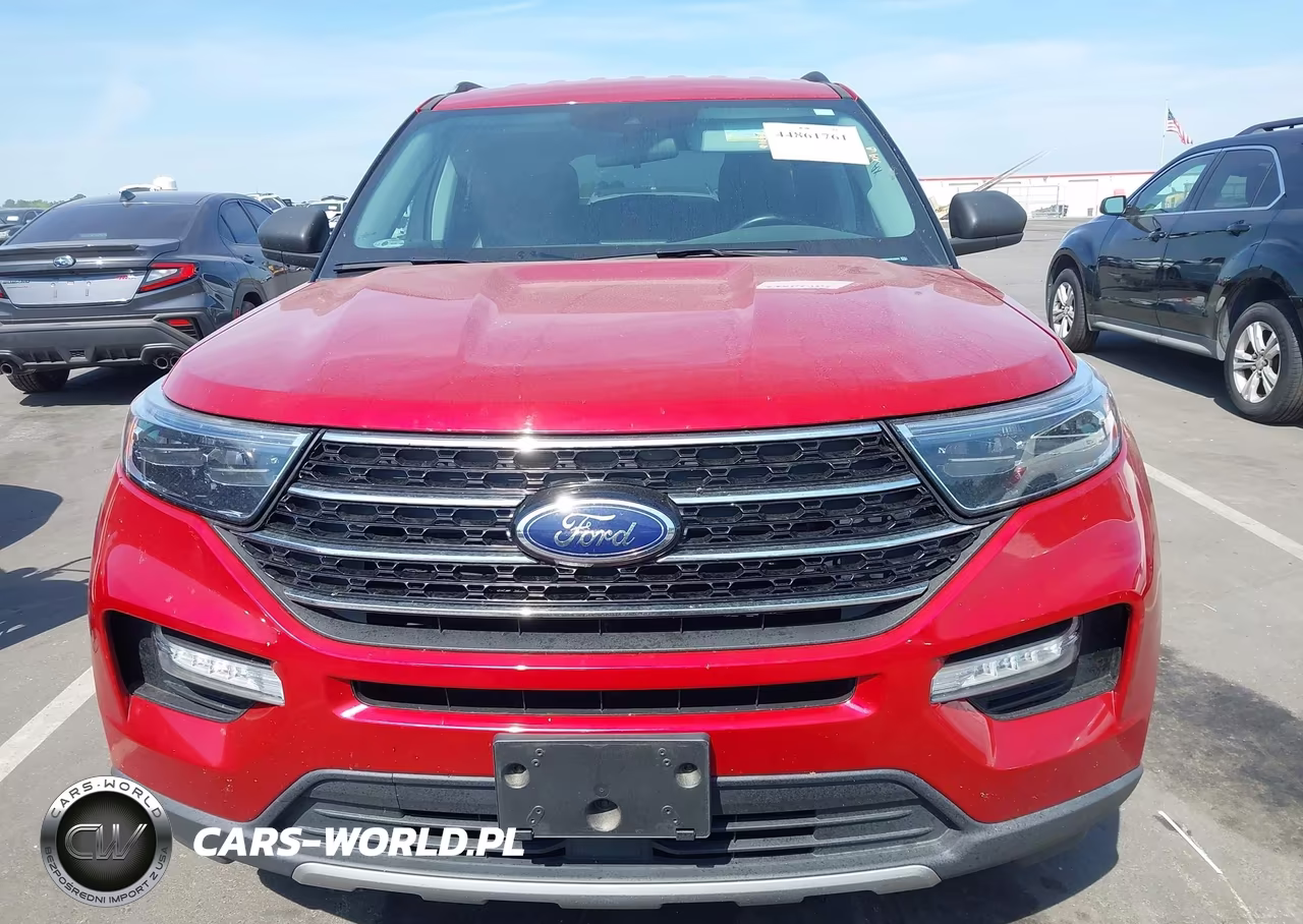2021 Ford Explorer Xlt VIN:1FMSK8DH2MGA26268 - 12