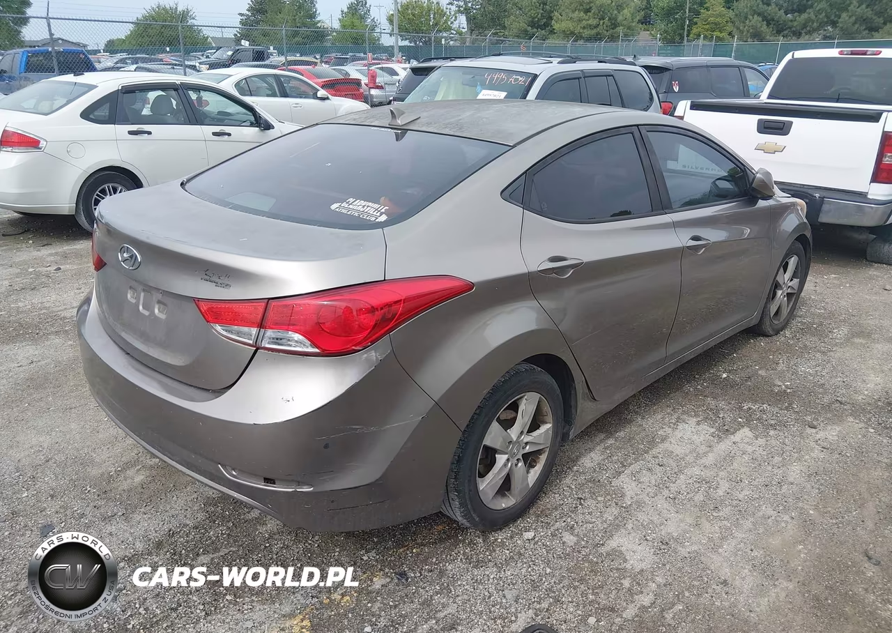 2013 Hyundai Elantra Gls VIN:5NPDH4AE9DH291165 - 4