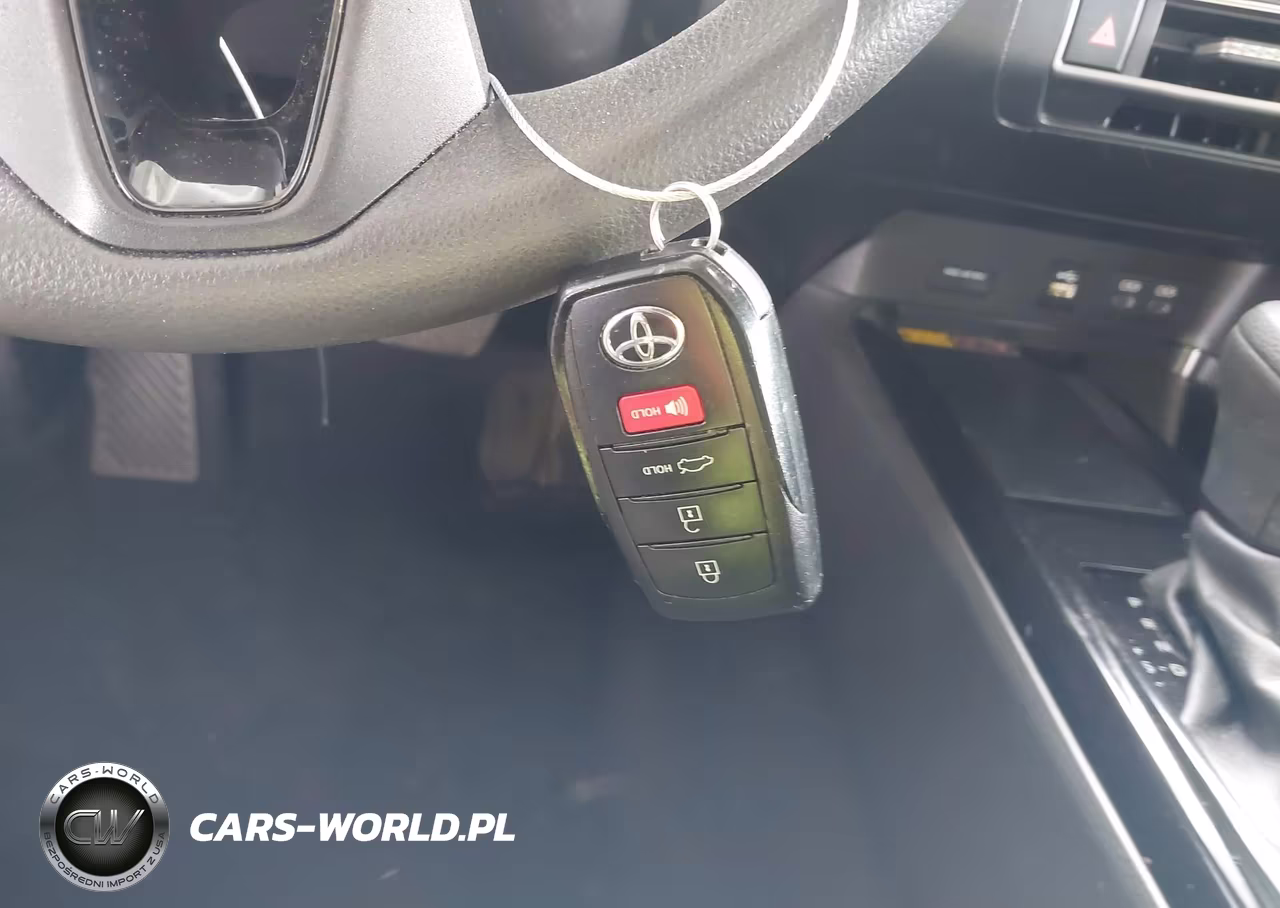 2025 Toyota Camry Le VIN:4T1DAACK2SU084198 - 11