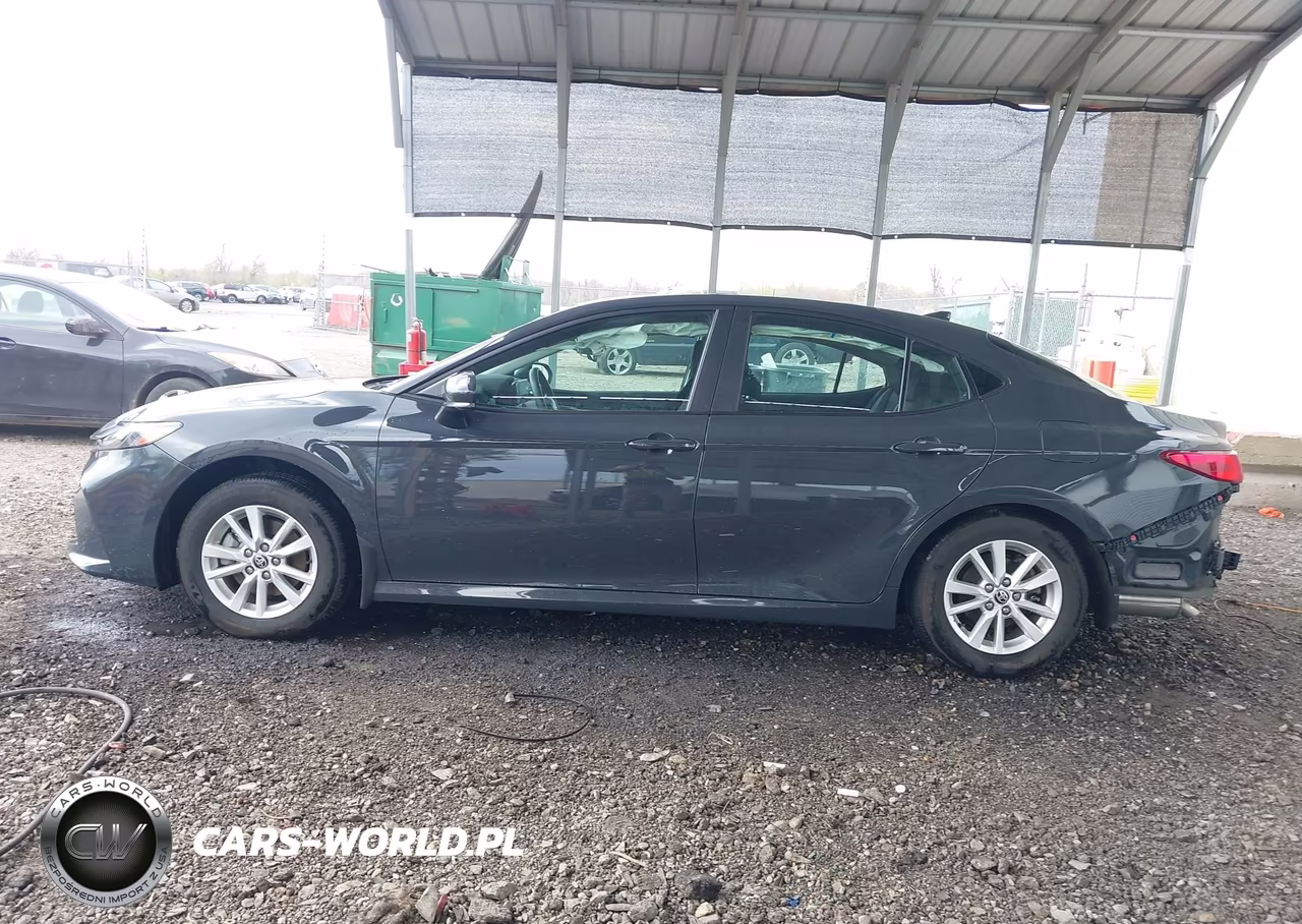 2025 Toyota Camry Le VIN:4T1DAACK2SU084198 - 14