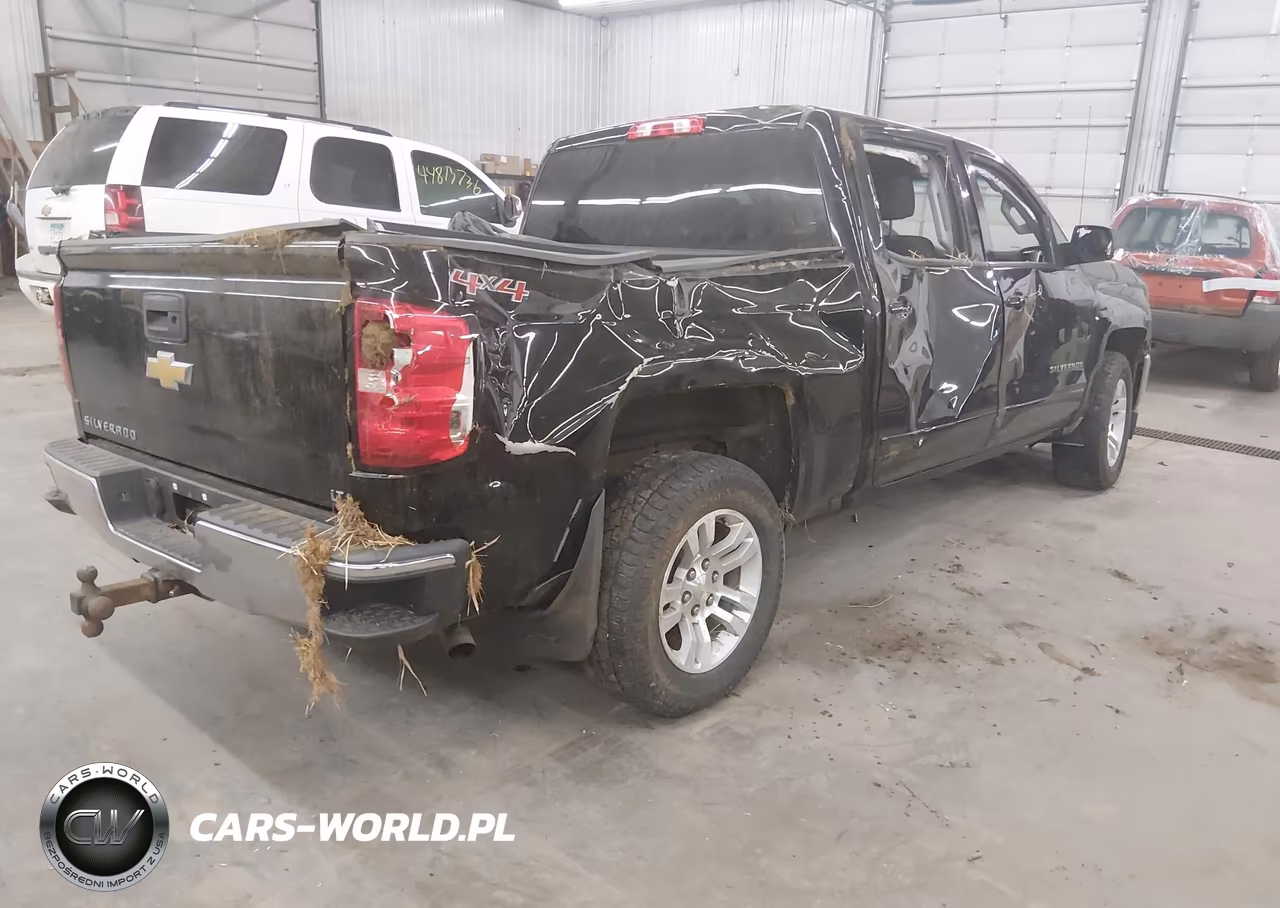 2017 Chevrolet Silverado 1500 1Lt VIN:3GCUKREC3HG373592 - 4