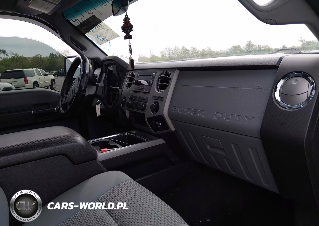 2013 Ford F-250 Xlt VIN:1FT7W2B60DEA00826 - 5