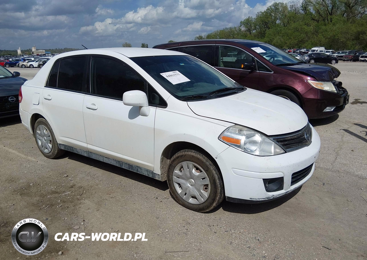 2011 Nissan Versa 1.8S