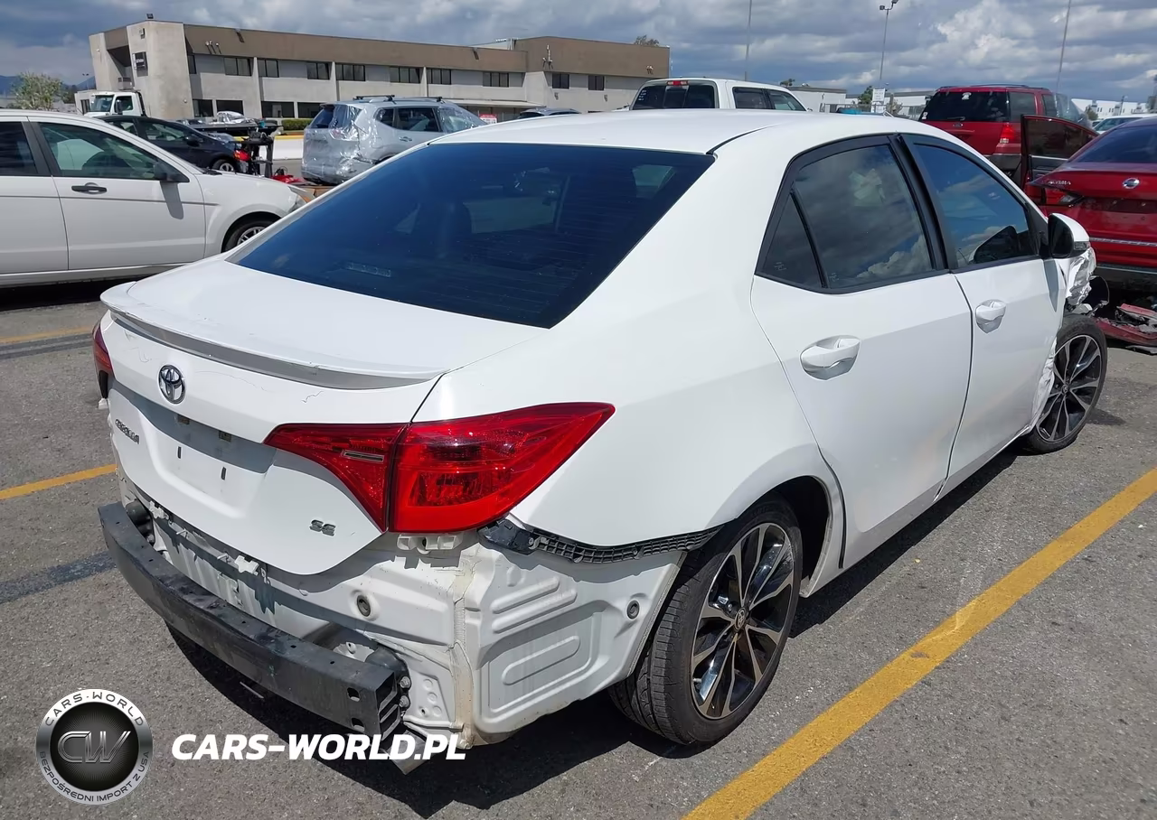 2017 Toyota Corolla Se VIN:5YFBURHE6HP574394 - 4