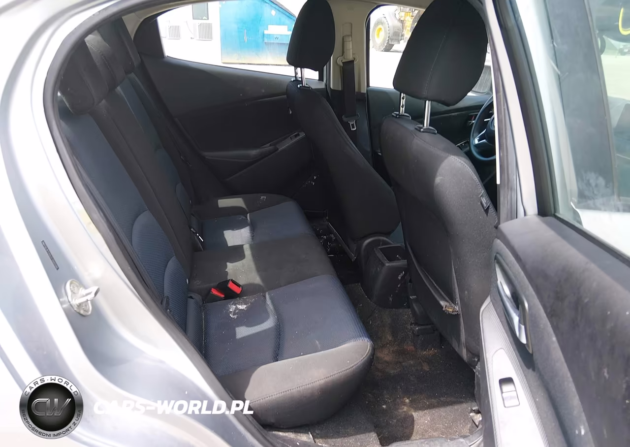 2018 Toyota Yaris Ia VIN:3MYDLBYV0JY300599 - 8