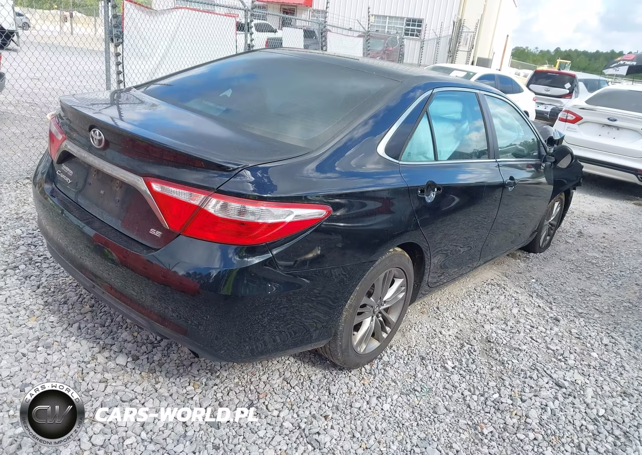 2017 Toyota Camry Se VIN:4T1BF1FK4HU780882 - 4
