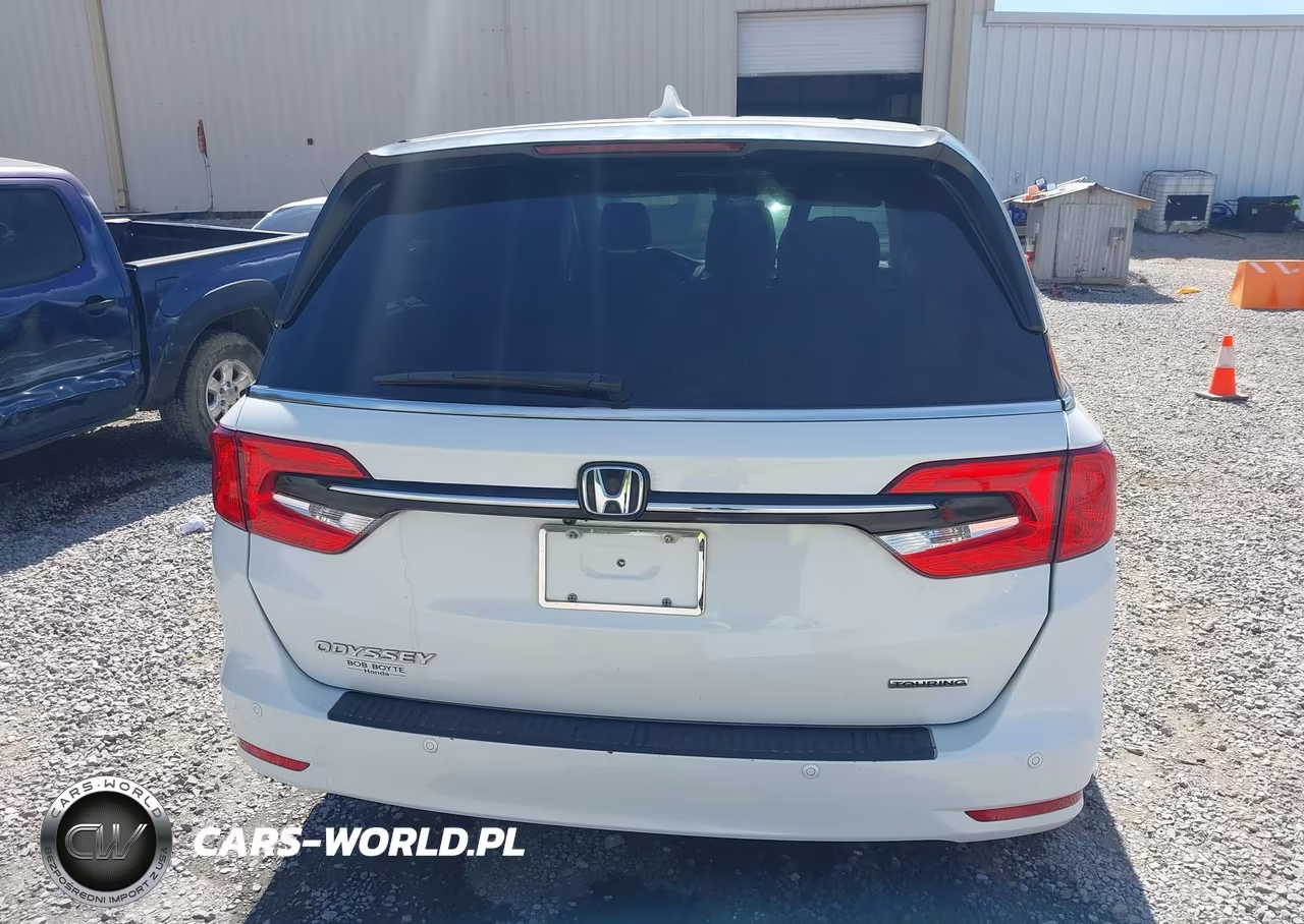 2023 Honda Odyssey Touring VIN:5FNRL6H81PB035864 - 16