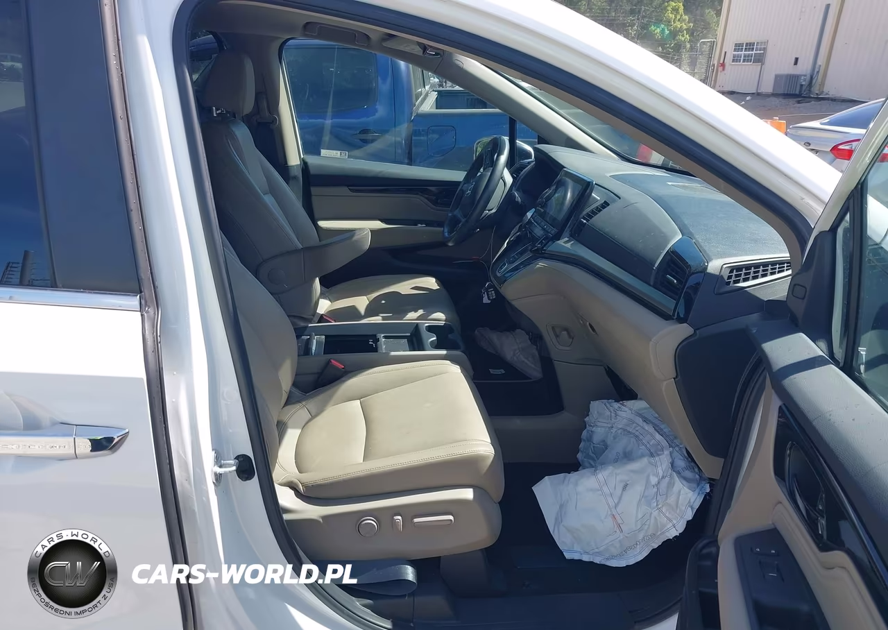 2023 Honda Odyssey Touring VIN:5FNRL6H81PB035864 - 5