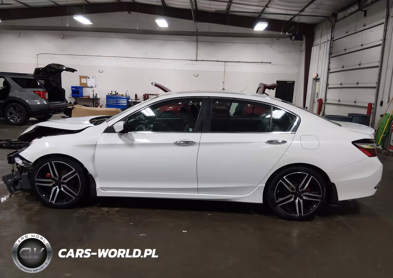 2017 Honda Accord Sport Se VIN:1HGCR2F18HA276710 - 15
