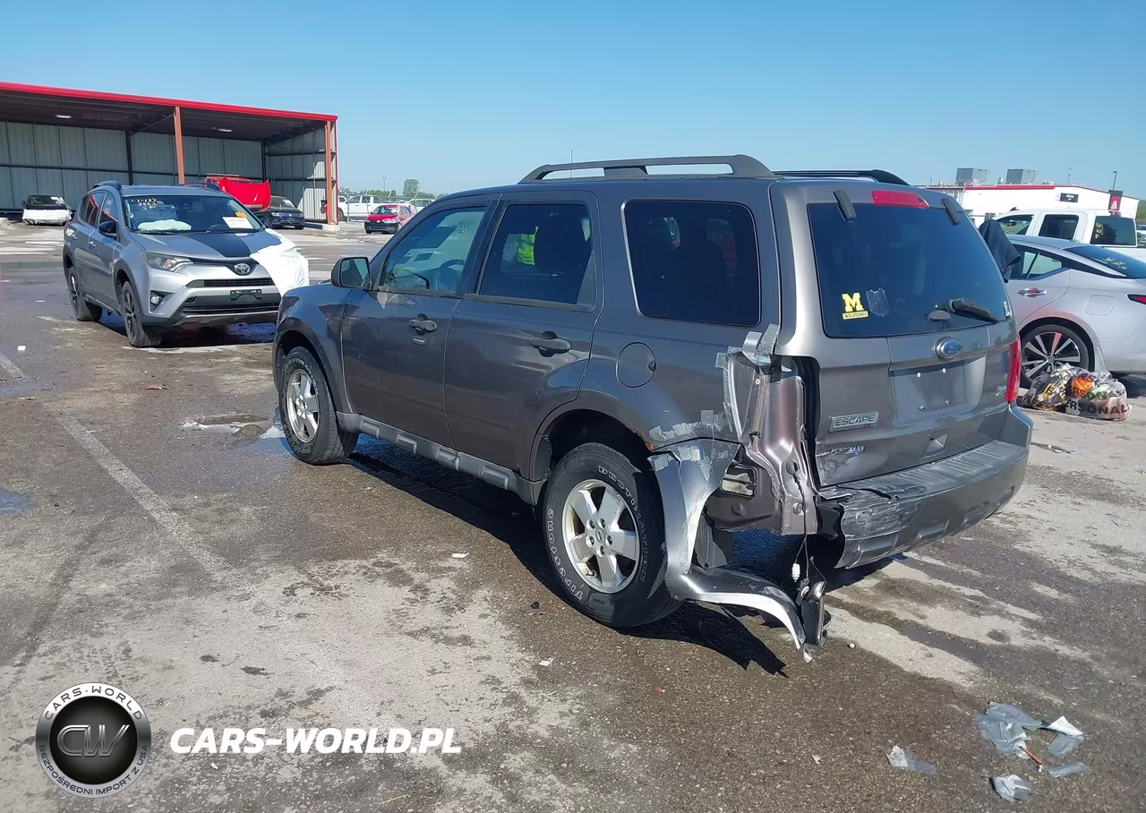 2012 Ford Escape Xlt VIN:1FMCU9DG9CKA64622 - 3