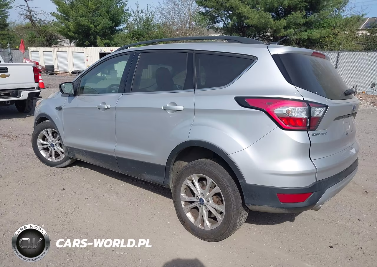2018 Ford Escape Se VIN:1FMCU0GD7JUA52905 - 3