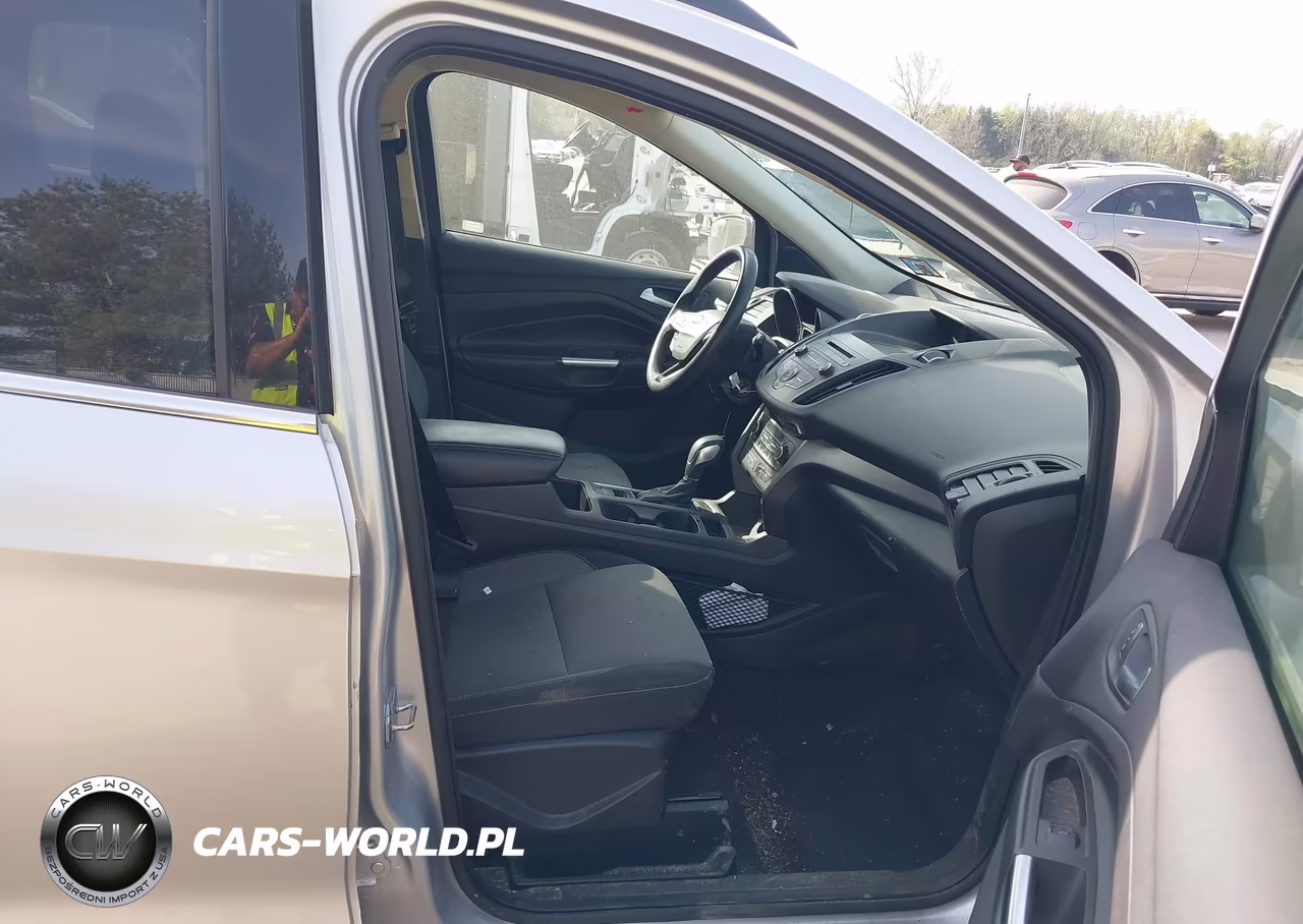 2018 Ford Escape Se VIN:1FMCU0GD7JUA52905 - 5