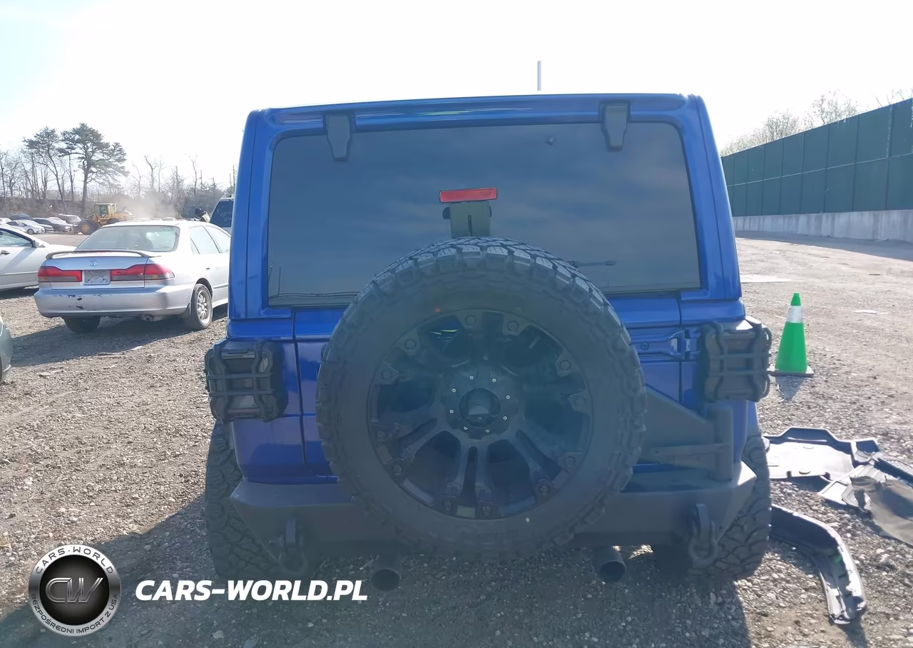 2020 Jeep Wrangler Unlimited North Edition 4X4 VIN:1C4HJXEN2LW261578 - 16