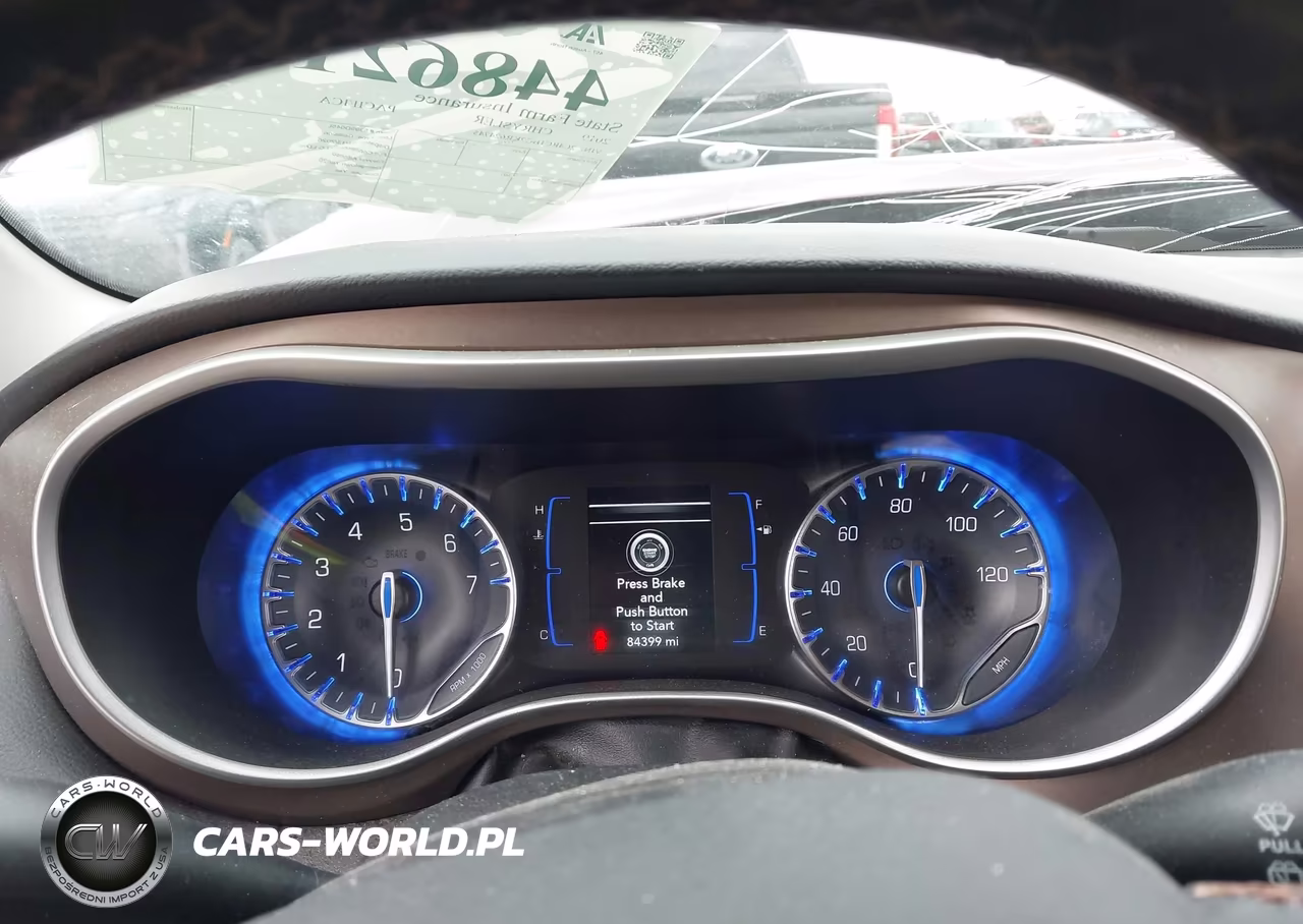 2019 Chrysler Pacifica Touring L VIN:2C4RC1BG2KR624745 - 7