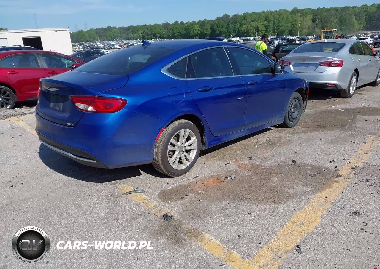2017 Chrysler 200 Limited Platinum VIN:1C3CCCAB6HN511642 - 4