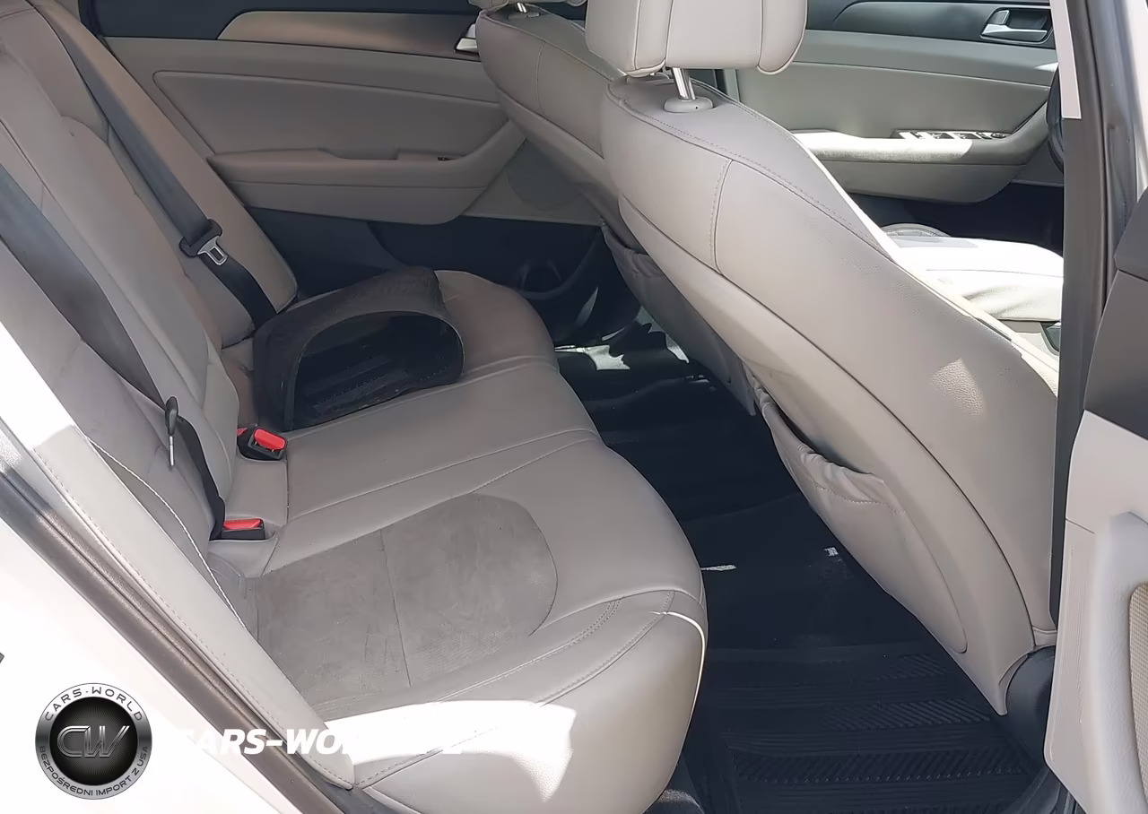 2017 Hyundai Sonata Sport VIN:5NPE34AF4HH592573 - 8