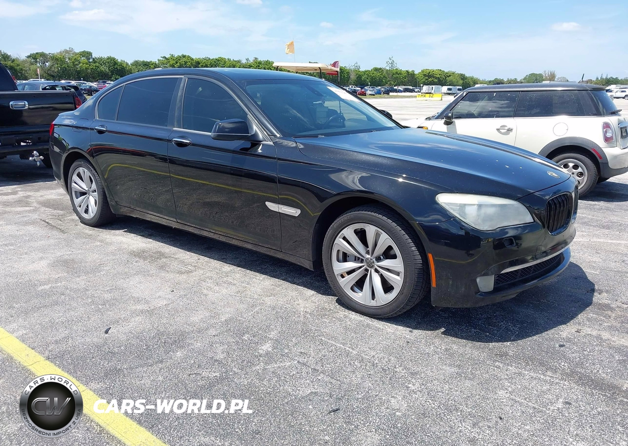 2012 BMW 740Li
