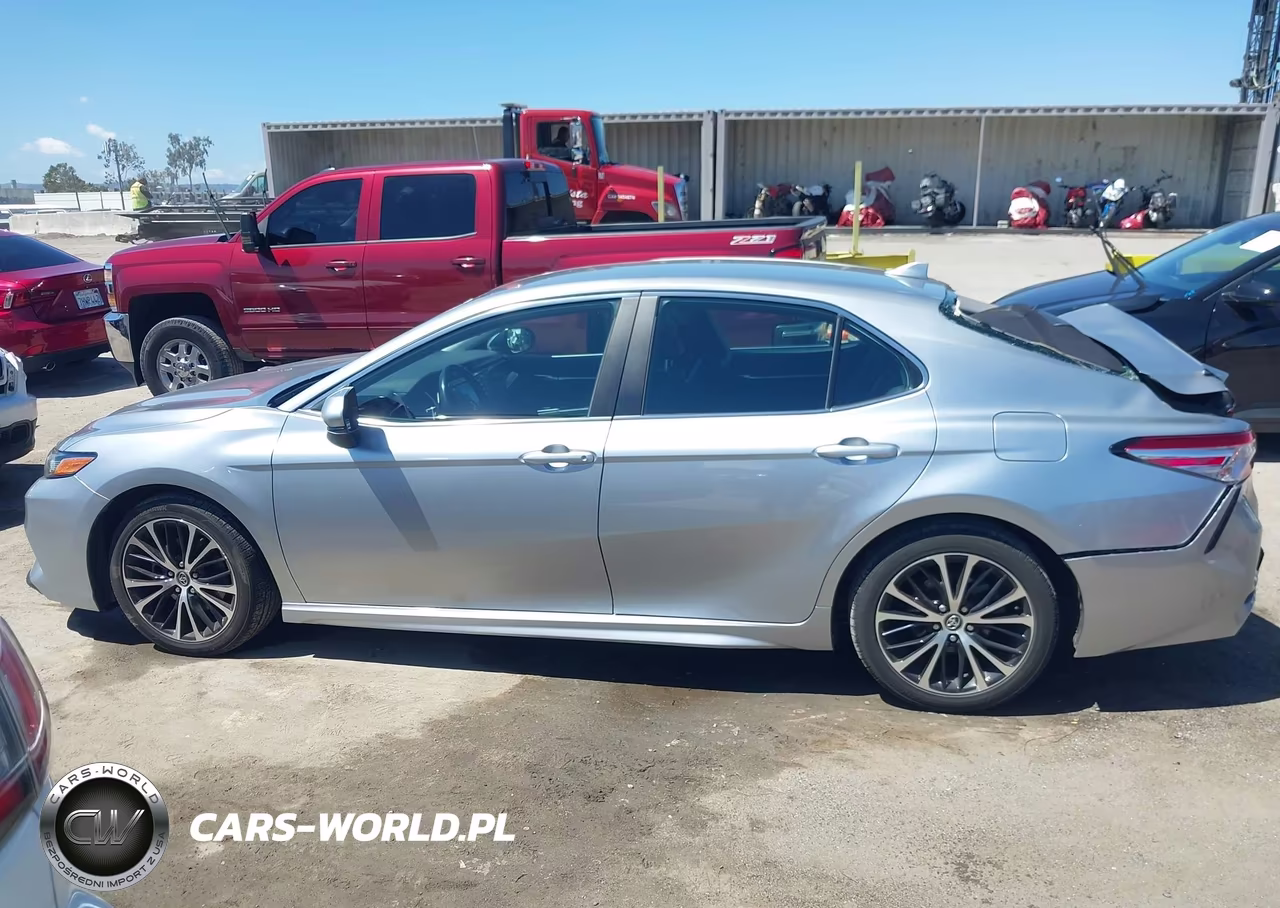 2020 Toyota Camry Se VIN:4T1G11AK4LU923124 - 14