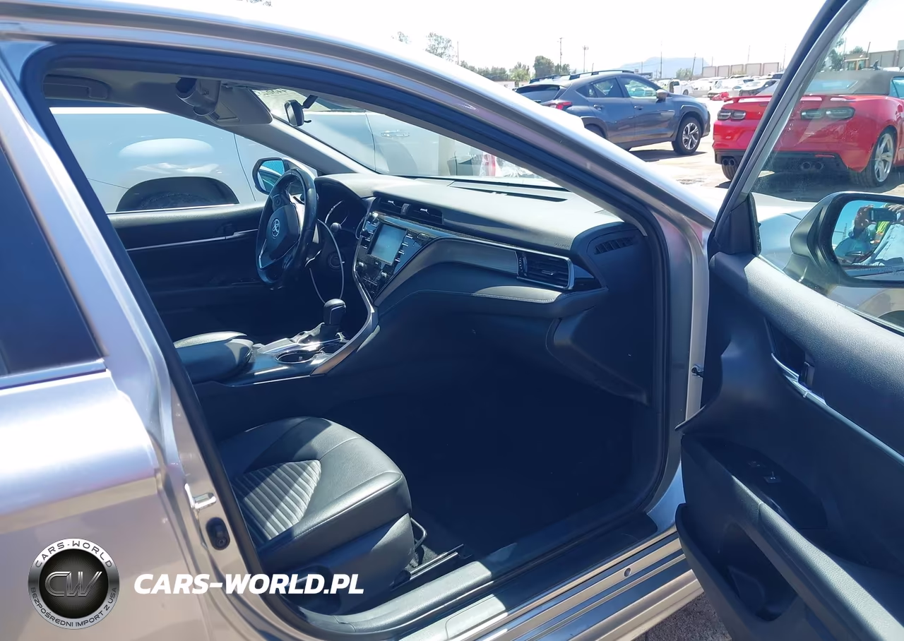 2020 Toyota Camry Se VIN:4T1G11AK4LU923124 - 5