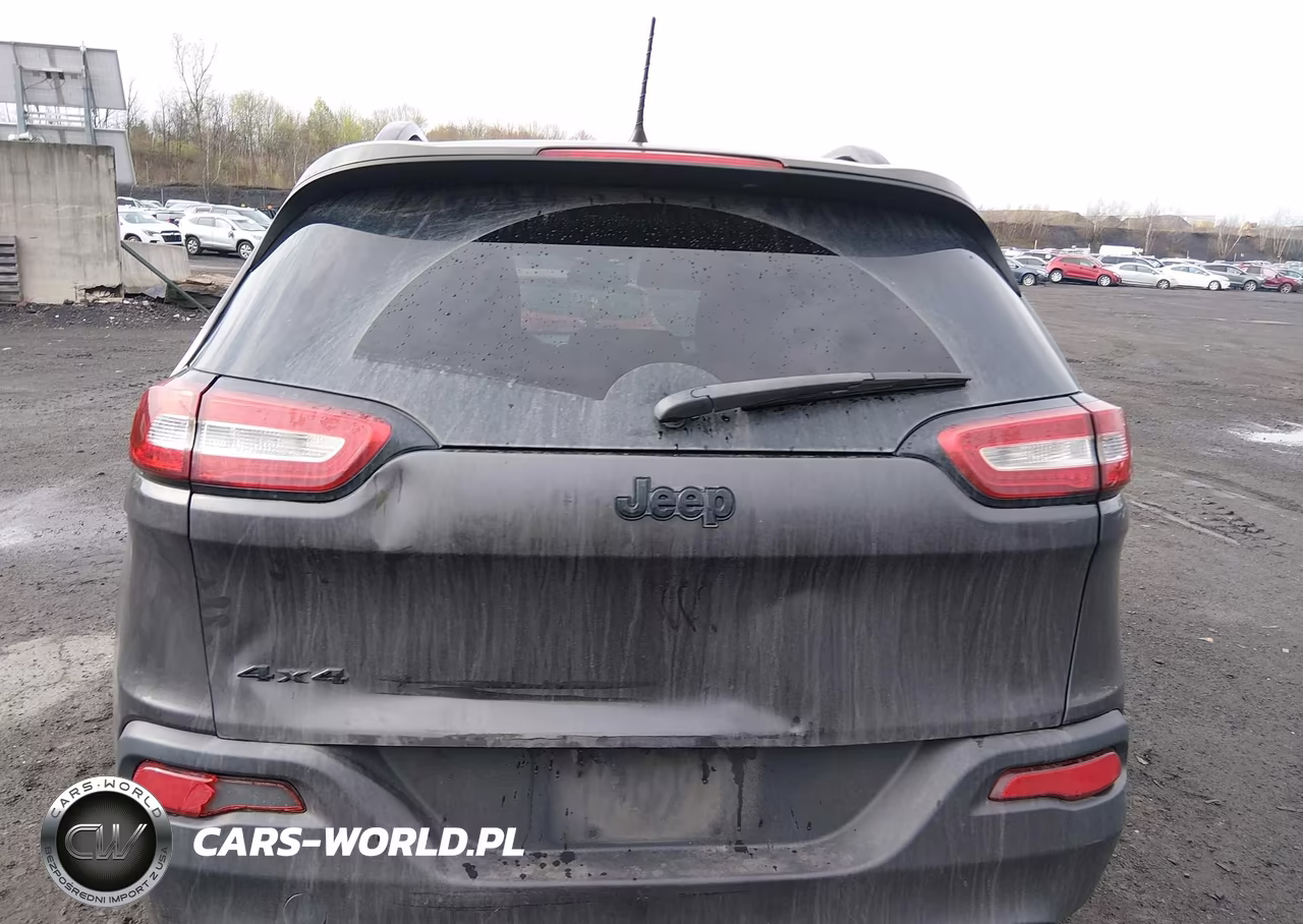 2017 Jeep Cherokee Altitude 4X4 VIN:1C4PJMAB9HW655592 - 16