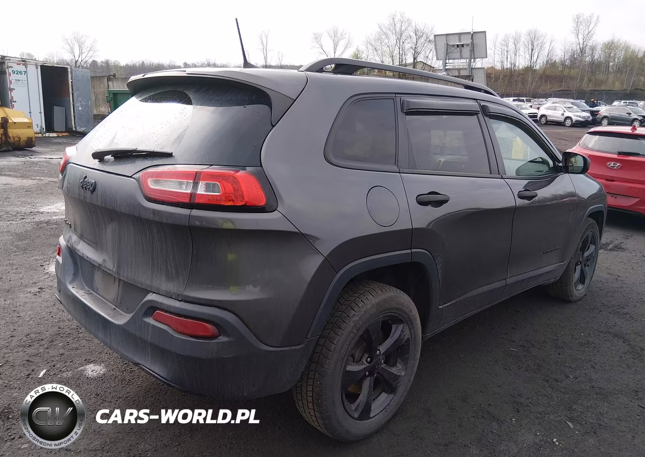 2017 Jeep Cherokee Altitude 4X4 VIN:1C4PJMAB9HW655592 - 4