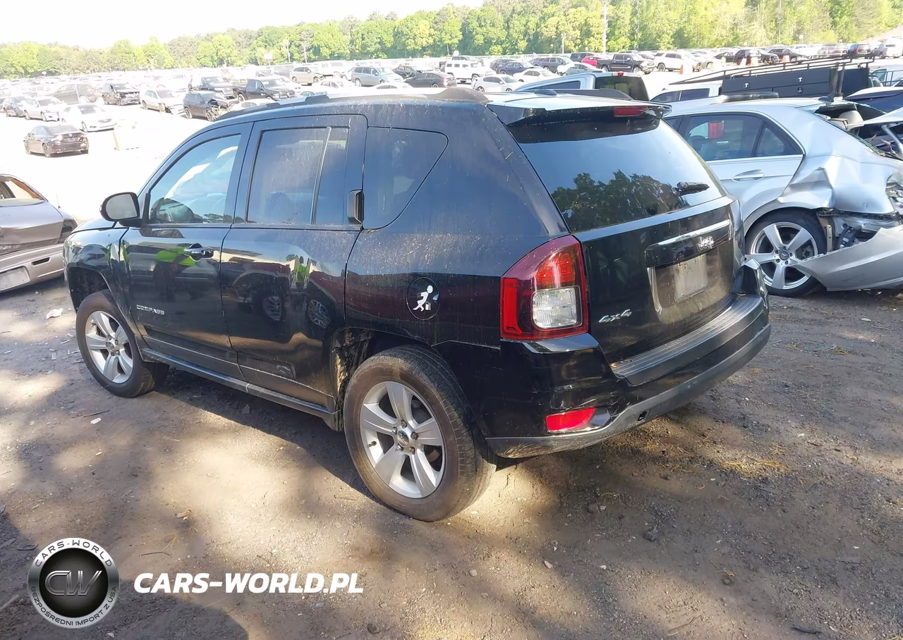 2016 Jeep Compass Latitude VIN:1C4NJDEB3GD757403 - 3