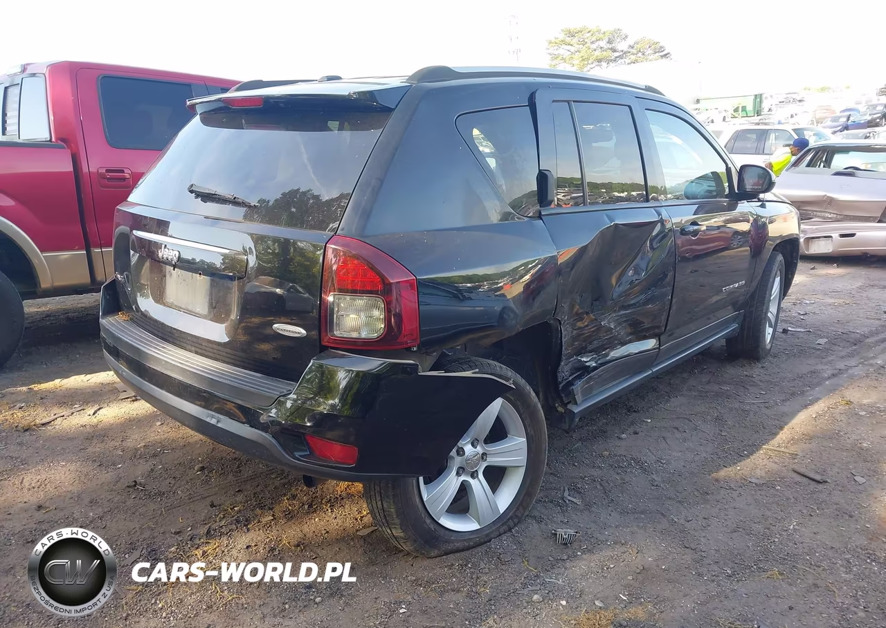 2016 Jeep Compass Latitude VIN:1C4NJDEB3GD757403 - 4
