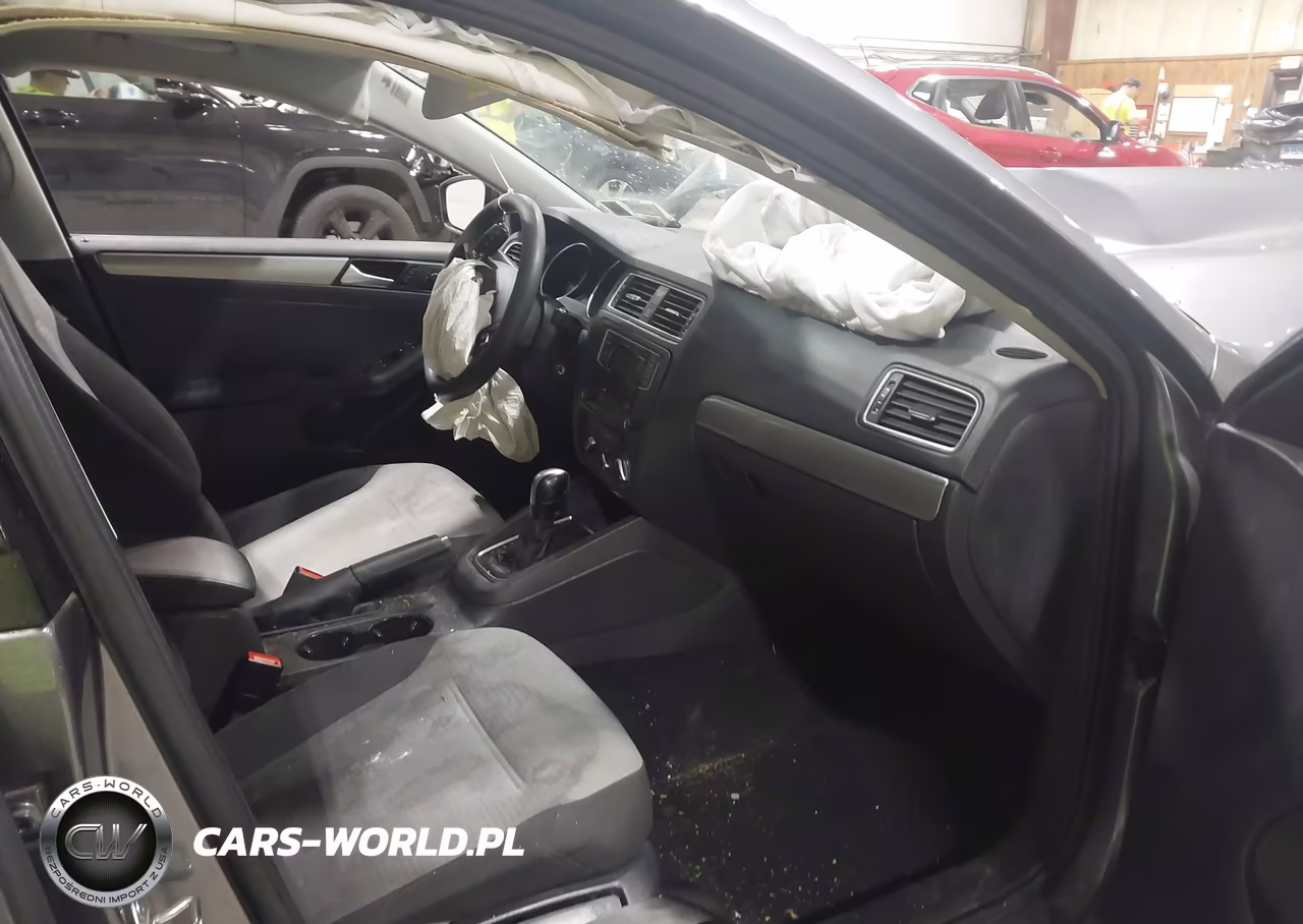2018 Volkswagen Jetta 1.4T S VIN:3VW2B7AJ0JM263698 - 5