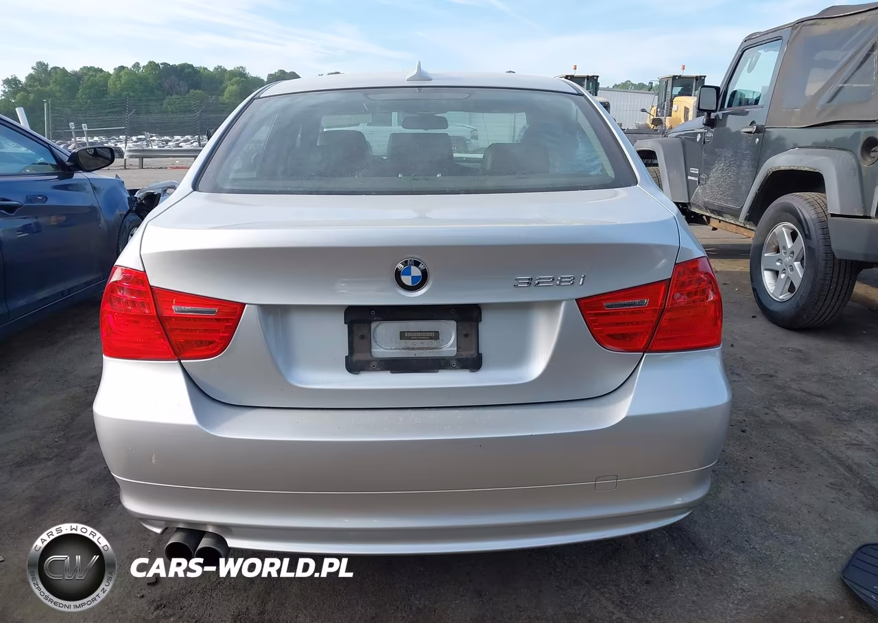 2011 BMW 328I VIN:WBAPH7C57BE683678 - 16