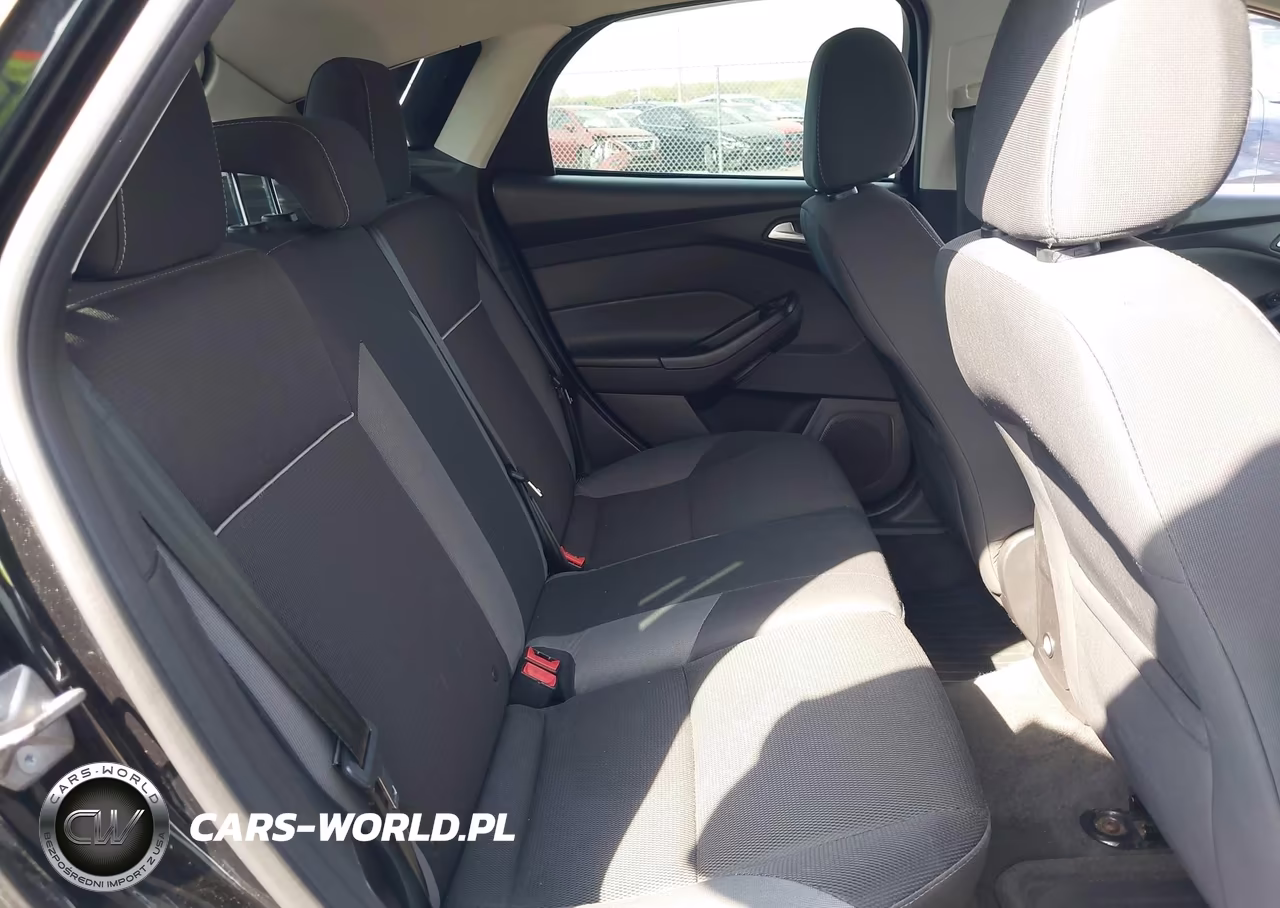 2014 Ford Focus Se VIN:1FADP3K28EL307487 - 8