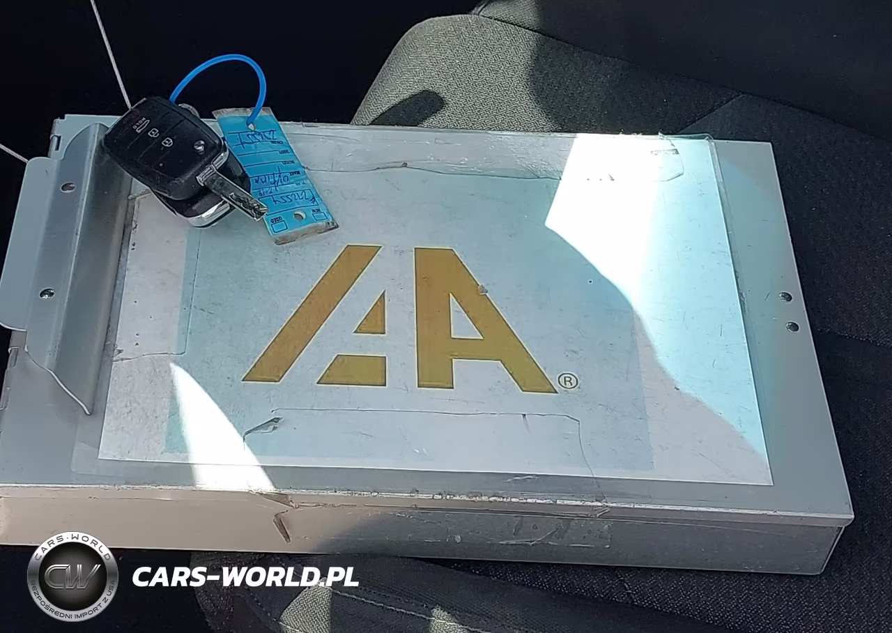 2018 Kia Optima Lx VIN:5XXGT4L34JG272554 - 11