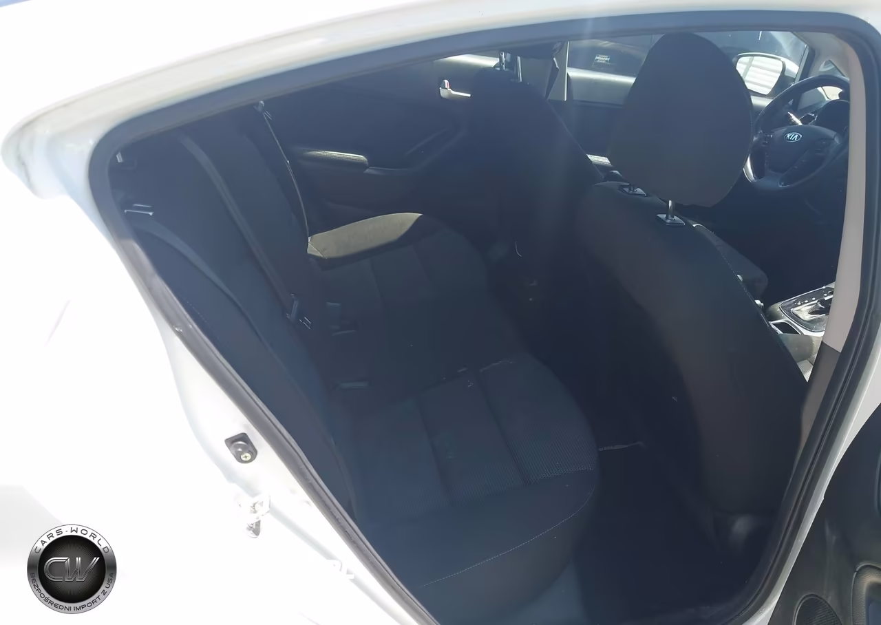 2017 Kia Forte Lx VIN:3KPFK4A79HE064158 - 8