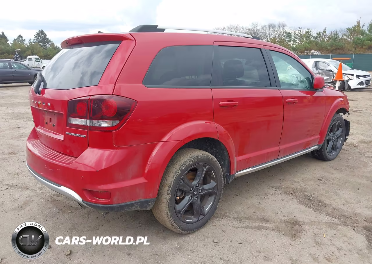 2020 Dodge Journey Crossroad VIN:3C4PDCGB9LT263932 - 4