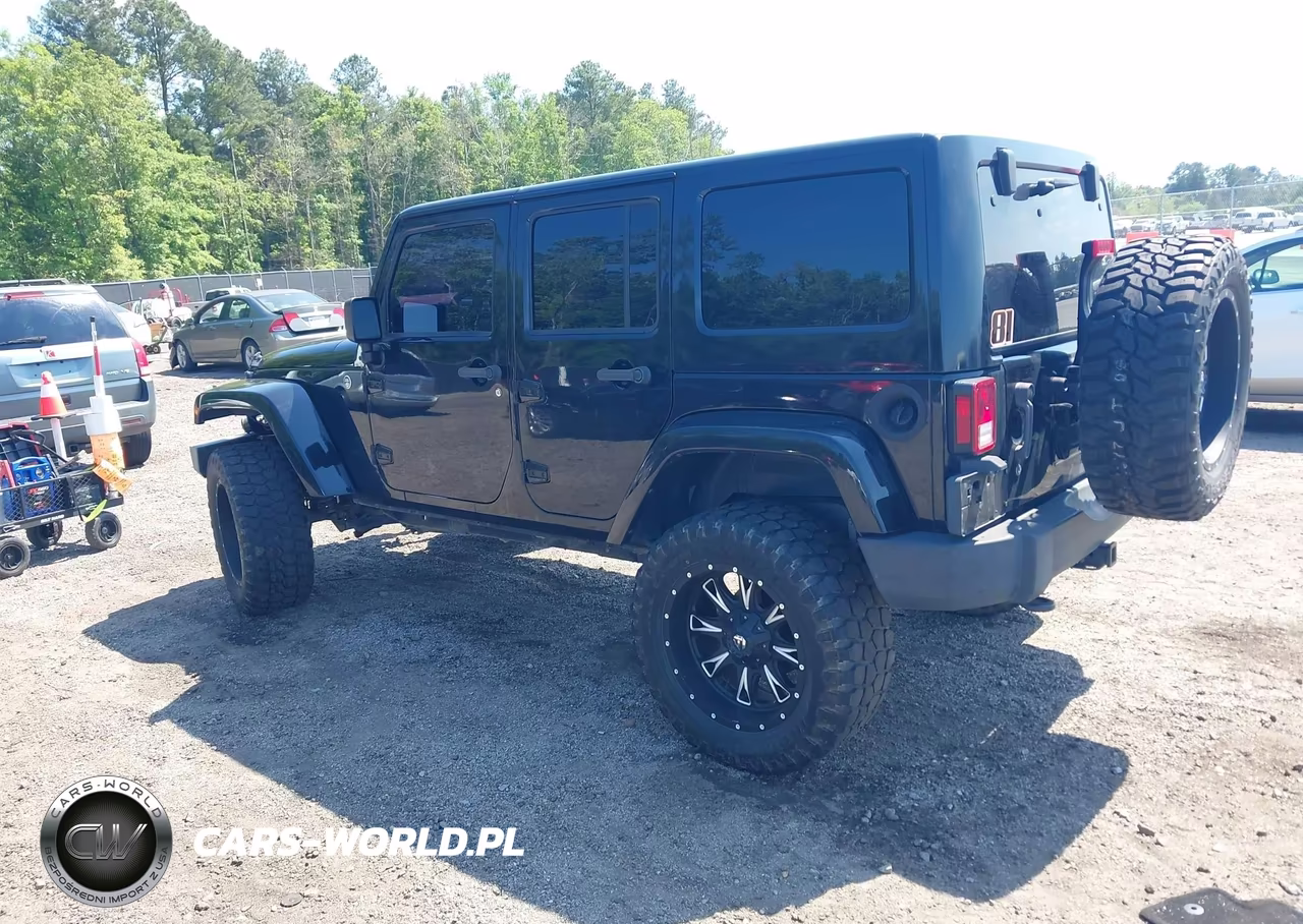 2014 Jeep Wrangler Unlimited Sahara VIN:1C4BJWEG6EL210817 - 3