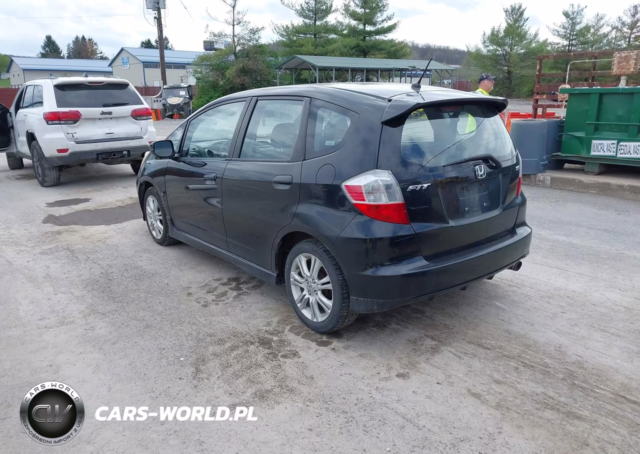 2009 Honda Fit Sport VIN:JHMGE88489C000683 - 3