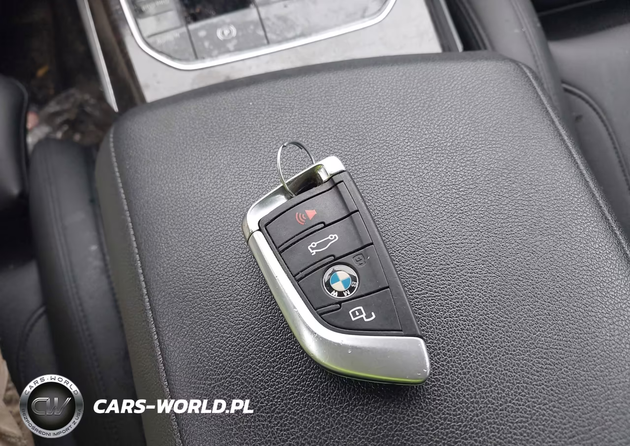 2019 BMW 330I xDrive VIN:WBA5R7C53KFH02440 - 11
