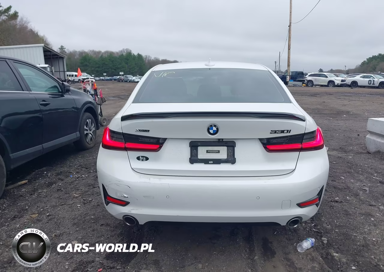 2019 BMW 330I xDrive VIN:WBA5R7C53KFH02440 - 16