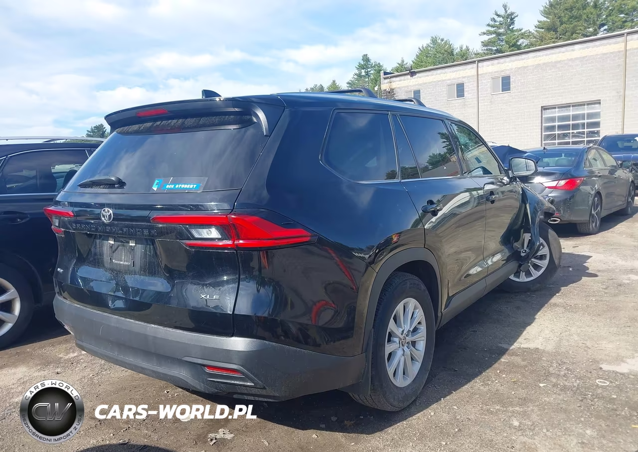 2024 Toyota Grand Highlander Xle VIN:5TDAAAB51RS057804 - 4