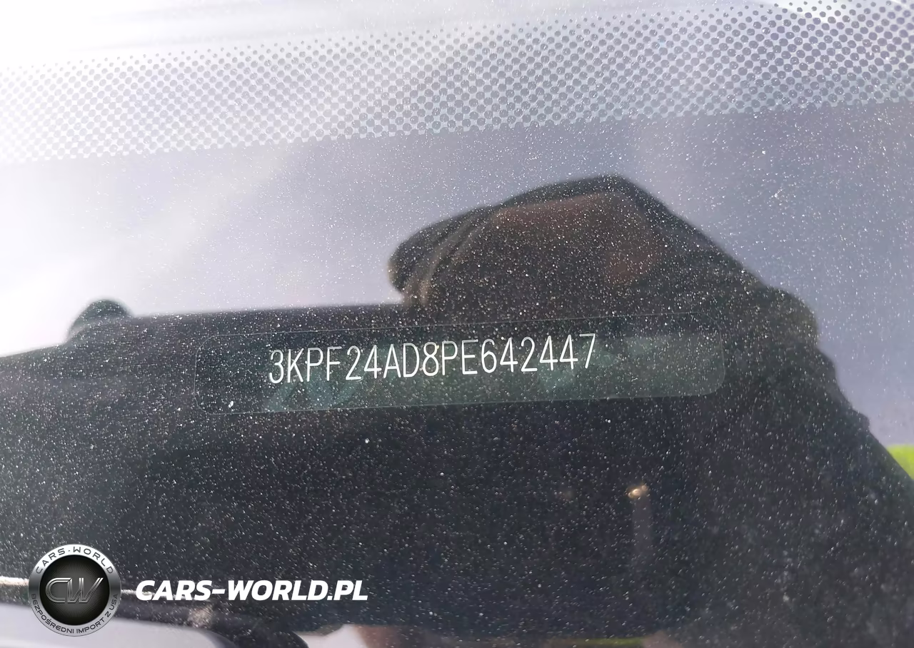 2023 Kia Forte Lxs VIN:3KPF24AD8PE642447 - 18