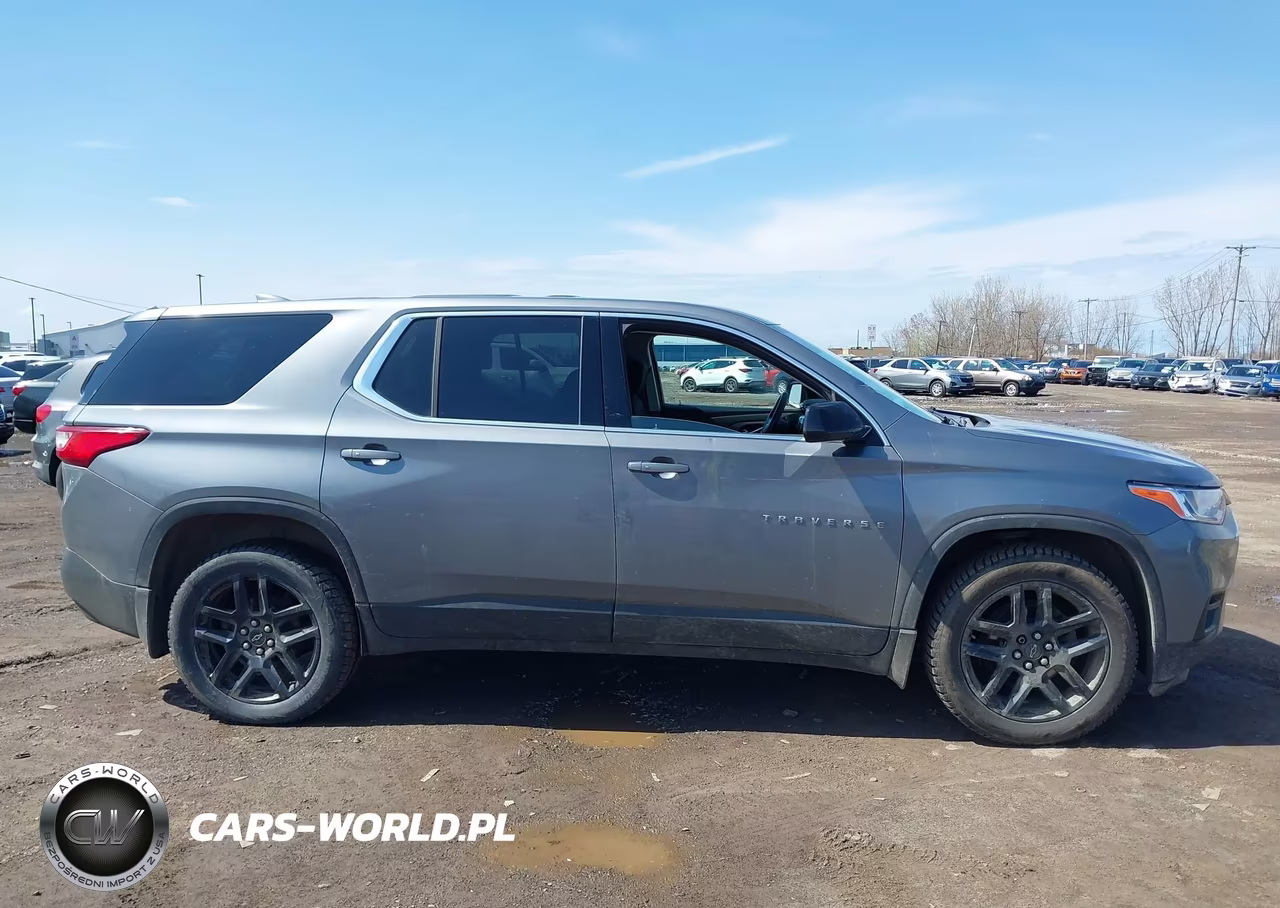 2019 Chevrolet Traverse Ls VIN:1GNEVFKW8KJ112903 - 13