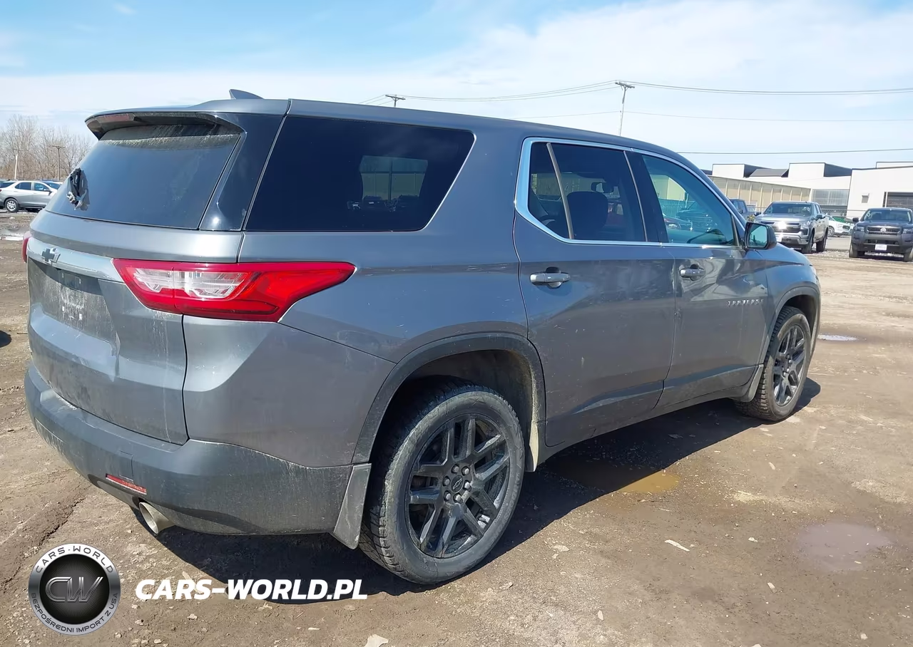 2019 Chevrolet Traverse Ls VIN:1GNEVFKW8KJ112903 - 4