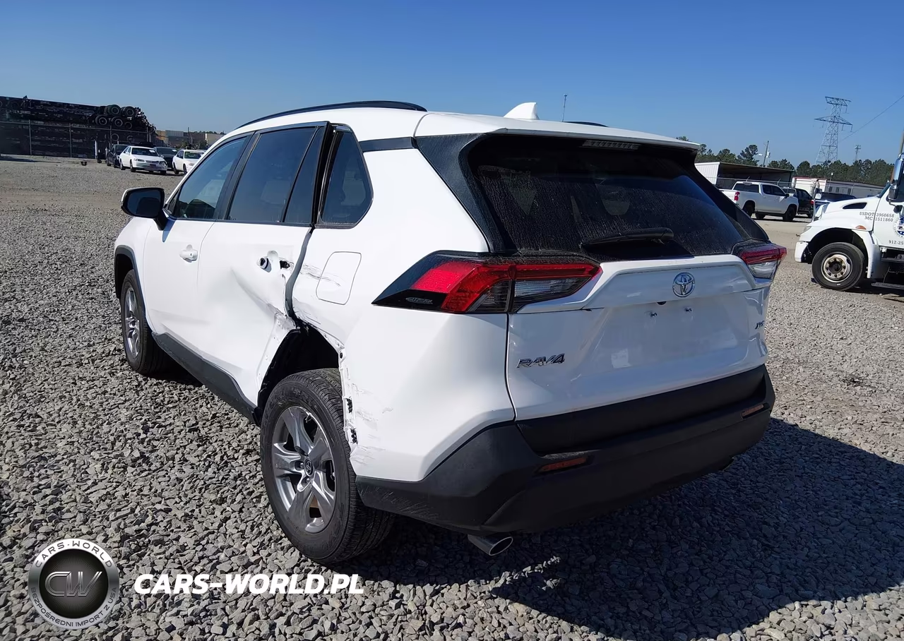 2025 Toyota Rav4 Xle VIN:2T3W1RFV8SC327051 - 3