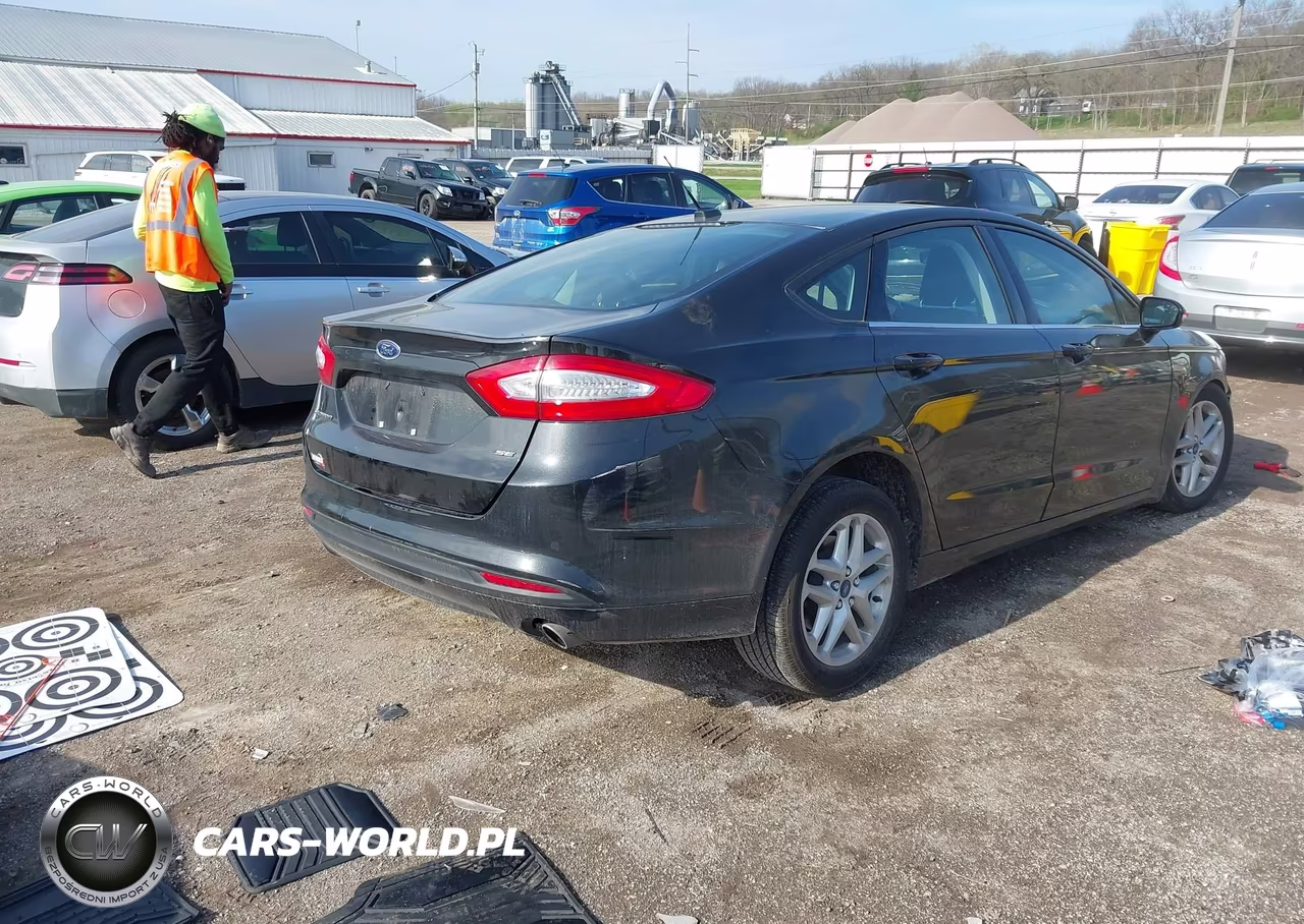 2013 Ford Fusion Se VIN:3FA6P0H72DR150307 - 4