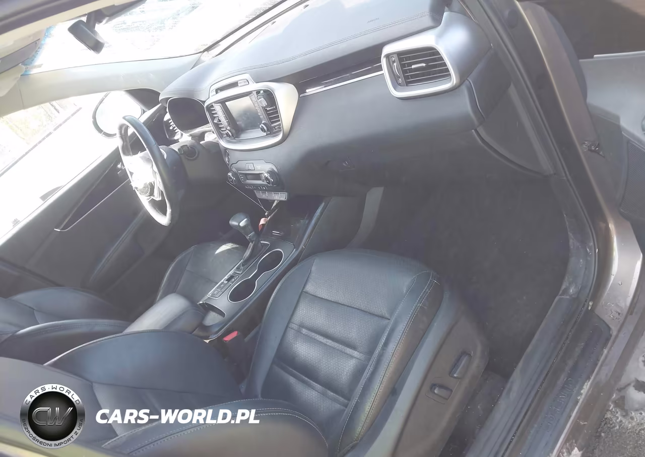 2019 Kia Sorento 3.3L Ex VIN:5XYPH4A53KG532056 - 5