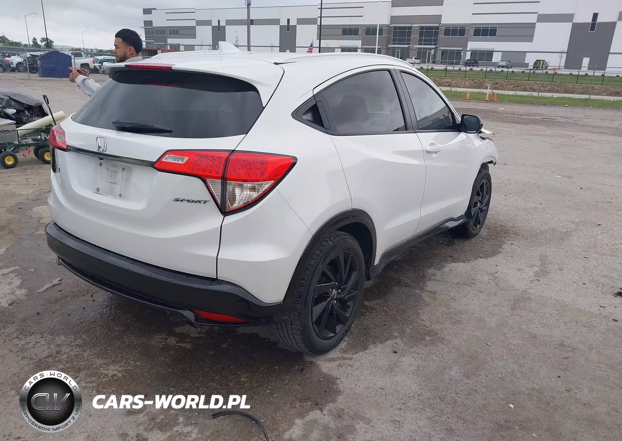 2022 Honda Hr-V 2Wd Sport VIN:3CZRU5H10NM737347 - 4